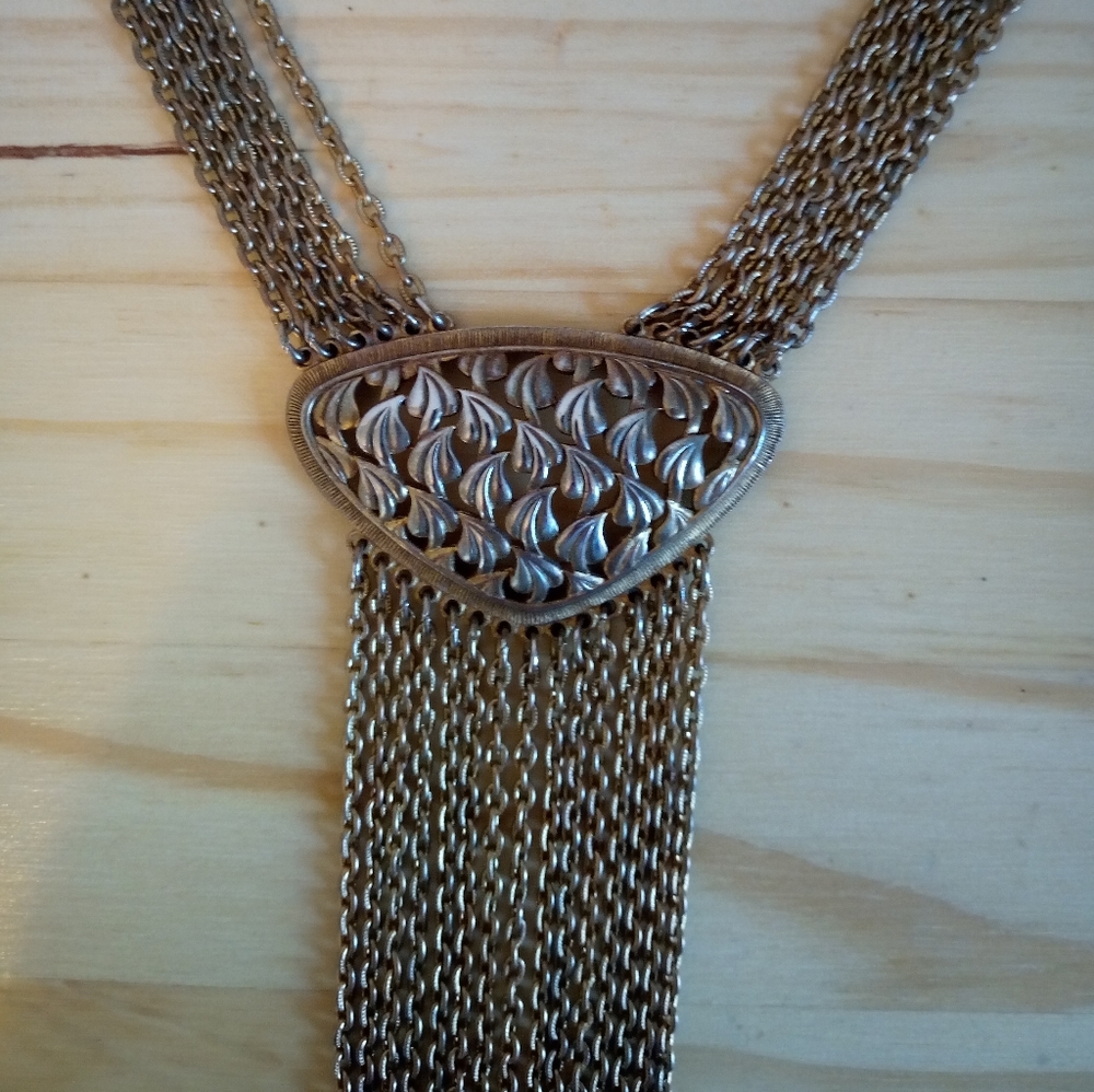 Chain Necklace - Picture 2 of 6